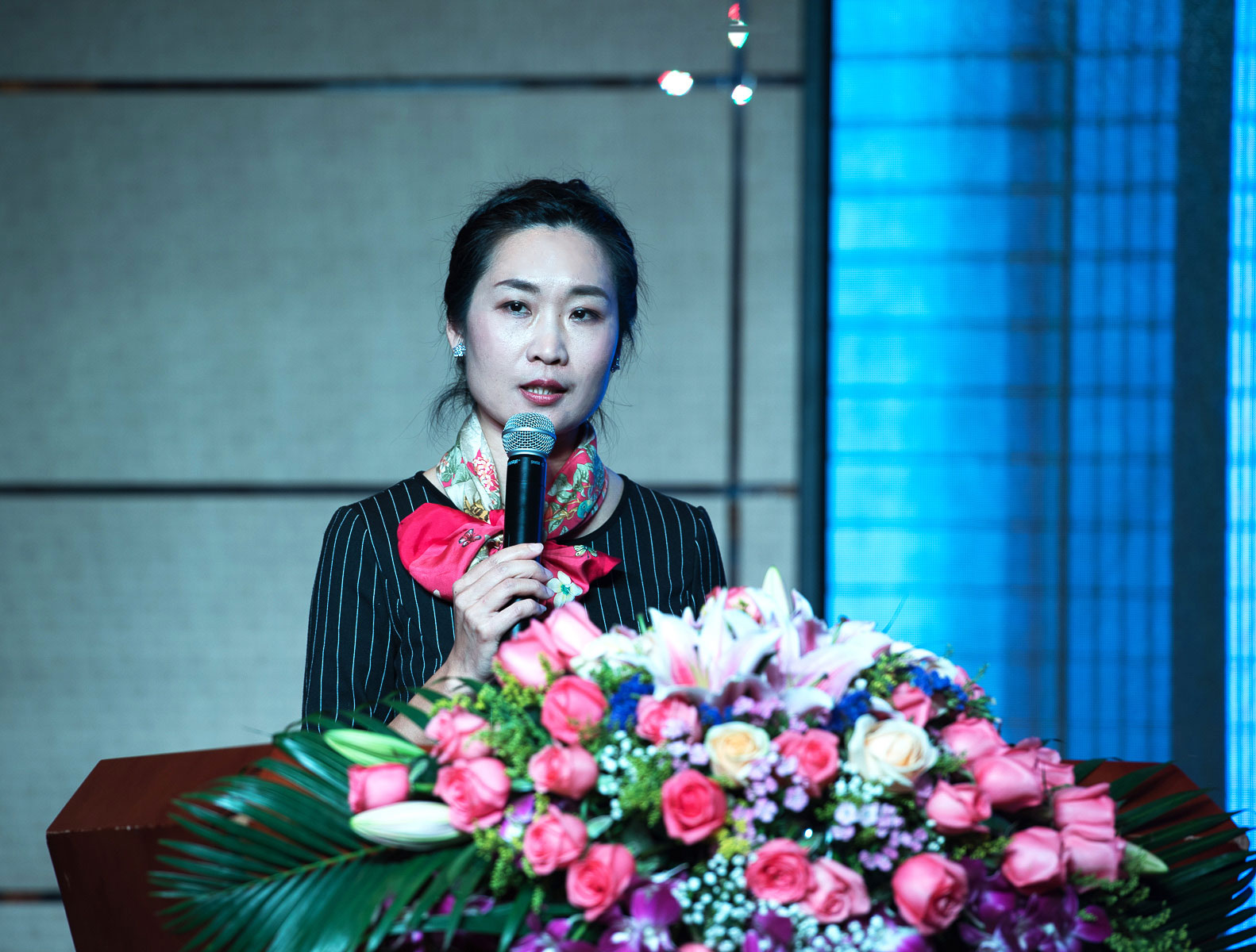 楊總照片web.jpg